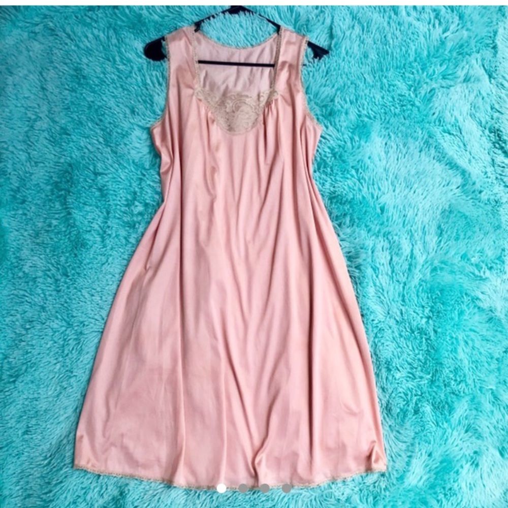 Vintage vanity fair peach nightgown dress SML